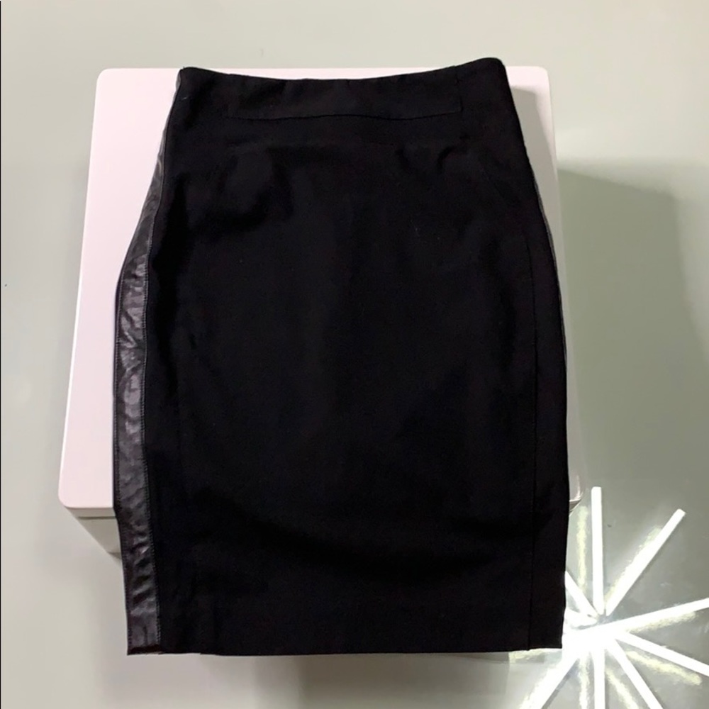 Bebe pencil skirt